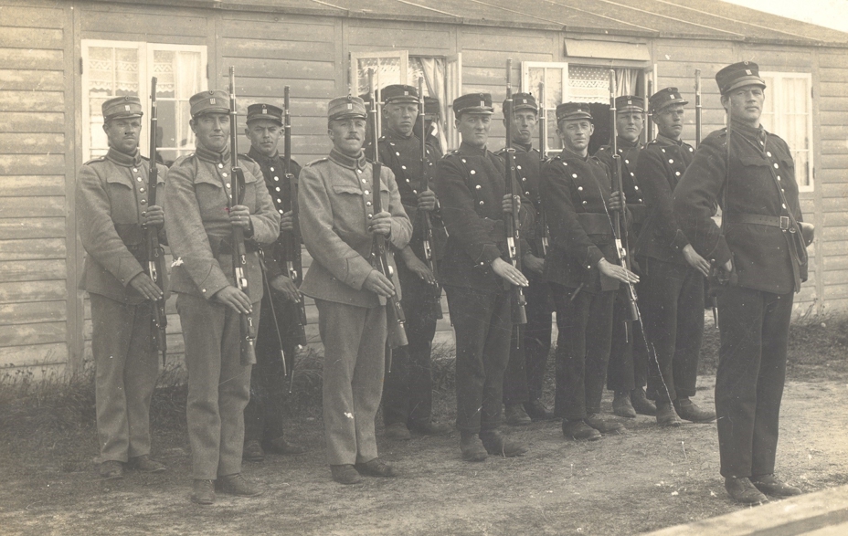 Historisk foto af soldater på Mosede Fort