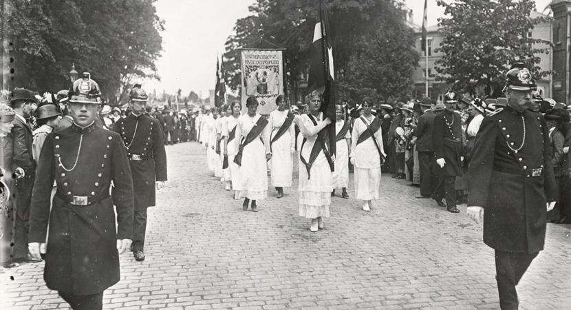 Kvindeoptog i 1915